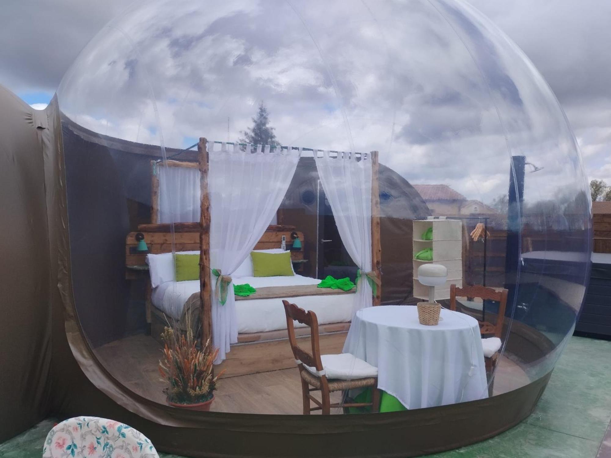 بيذراثا Cosmoveros - Hotel Burbuja المظهر الخارجي الصورة